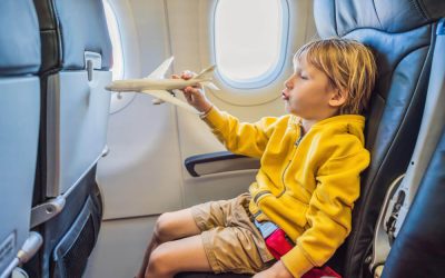 Călătoria cu avionul – jocuri și activități pentru cei mici